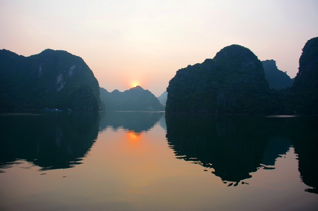 QQ8839 nhà cái: Vì sao lượng khách đến Cát Bà tăng đột biến?
