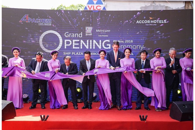 Khai trương khách sạn quốc tế 4 sao đầu tiên ở QQ8839 nhà cái