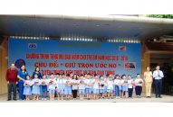 Trường tiểu học Đinh Tiên Hoàng  Gần 500 Qq88 https betamed sa com được tặng mũ bảo hiểm