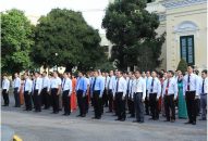 Văn phòng UBND thành phố tổ chức chào cờ Link Đăng Nhập QQ88 Chính Thức 2026, hát Quốc ca