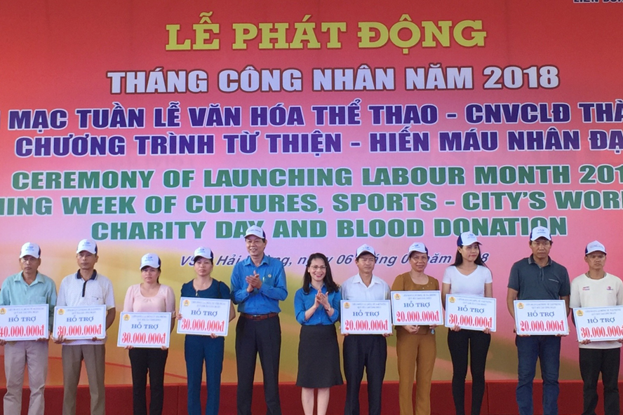 Trao ti&aacute;&raquo;n h&aacute;&raquo; tr&aacute;&raquo;&pound; x&Atilde;&cent;y nh&Atilde;  &acirc;M&Atilde;&iexcl;i &aacute;&ordm;&yen;m C&Auml;&acirc; cho &Auml;o&Atilde; n vi&Atilde;&ordf;n, CNL&Auml;. &aacute;&ordm;&cent;nh: TN