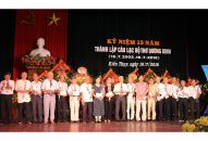 Câu lạc bộ thơ Dương Kinh QQ8827 nhận thưởng hấp dẫn 15 năm ngày thành lập