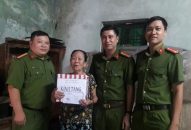 QQ8894 casino trực tuyến phường Trần Nguyên Hãn, Lê Chân: Thăm, tặng quà cựu thanh niên xung phong