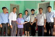 Công ty TNHH MTV Xi măng Vicem QQ8839 nhà cái trao 12 suất quà tặng các Mẹ Việt Nam Anh hùng ở Vĩnh Bảo