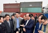 Kiểm tra tình hình nhập khẩu các lô hàng phế liệu sử dụng làm nguyên liệu sản xuất tại Cảng QQ8839 nhà cái