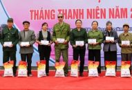 Thành đoàn QQ8839 nhà cái: Tặng quà 20 cựu thanh niên xung phong