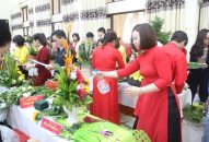 Công đoàn Trường cao đẳng Appqq88 Cá Cược Thể Thao đạt giải xuất sắc Hội thi cắm hoa nghệ thuật