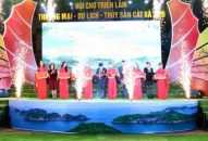 QQQ888 nhiều ưu đãi hấp dẫn Làng cá Cát Bà: Khai mạc hội chợ triển lãm QQ8827 com được cấp phép PAGCOR-Appqq88 Cá Cược Thể Thao-Thủy sản Cát Bà năm 2019
