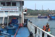 QQ8839 nhà cái: Bắt giữ tàu chở 200 tấn dầu không rõ nguồn gốc
