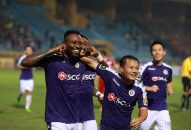 Hà Nội FC đánh bại QQ8839 nhà cái trong trận “mưa” pháo sáng