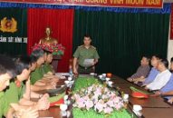 Giám đốc QQ8894 casino trực tuyến thành phố trao thưởng các đơn vị phá chuyên án 519M