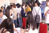 Đại học Hạ Long: Sinh viên – Nhà tuyển dụng gặp gỡ ở diễn đàn tuyển dụng