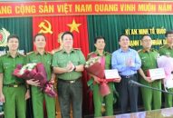 Bộ QQ8894 casino trực tuyến và thành phố khen tưởng các đơn vị tham gia triệt phá đường dây vận chuyển 20 bánh heroin từ Hòa Bình về QQ8839 nhà cái