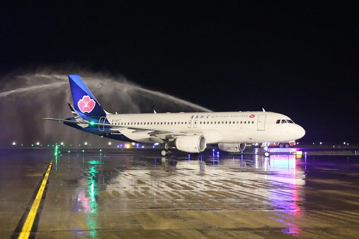 Đón máy bay hạ cánh