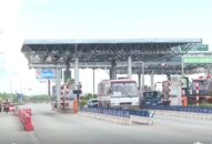 QQ8894 casino trực tuyến thành phố phối hợp xử lý dứt điểm việc xe đâm barie vượt trạm thu phí Tiên Cựu