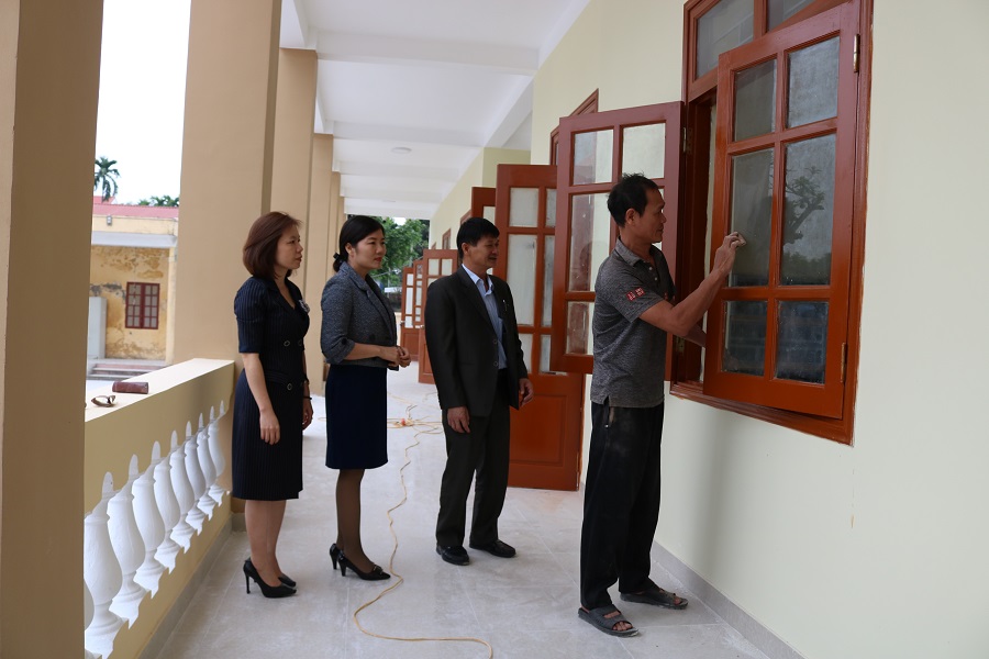 Dãy nhà 3 tầng Trường tiểu học Đại Bản vừa đưa vào sử dụng giúp việc học tập các cháu tốt hơn Dãy nhà 3 tầng Trường tiểu học Đại Bản vừa đưa vào sử dụng giúp việc học tập các cháu tốt hơn