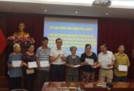 Dự án QQ88 là nhà cái game cá cược trực tuyến số 1 Việt Nam chỉnh trang đô thị tại khu đất số 4 phố Trần Phú:  Quận Ngô Quyền trao tiền thưởng, cấp giấy chứng nhận quyền sử dụng đất tái định cư cho các hộ sớm bàn giao mặt bằng