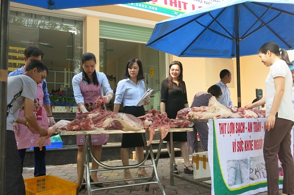 Nhân rộng các quầy kinh doanh thịt lợn an toàn dịch bệnh