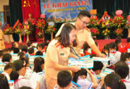Phòng Cảnh sát đường thủy tuyên truyền bảo đảm TTATGT cho Qq88 https betamed sa com Trường Tiểu học Tam Hưng năm học 2019-2020