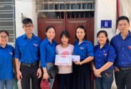 THANH NIÊN QQ8839 nhà cái – NHỮNG HÀNH ĐỘNG ĐẸP: Trao học bổng tặng ba Qq88 https betamed sa com khó khăn