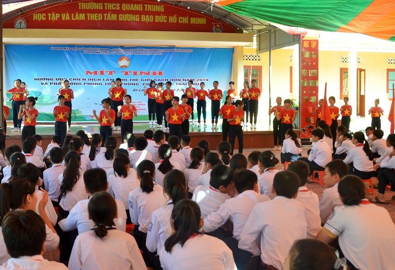 Lễ mít tinh thu hút đông đảo các em Qq88 https betamed sa com tham gia