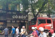 QQ8839 nhà cái: Cháy quán ăn trên phố Lương Khánh Thiện