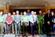 Đoàn công tác Ban chỉ đạo phòng chống tội phạm có tổ chức – Bộ Nội vụ (Vương quốc Anh) thăm, làm việc với CATP QQ8839 nhà cái