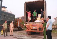 Phòng CSGT đường bộ – đường sắt: Bắt giữ xe vận chuyển 6 tấn lòng lợn nhiễm dịch tả lợn châu Phi