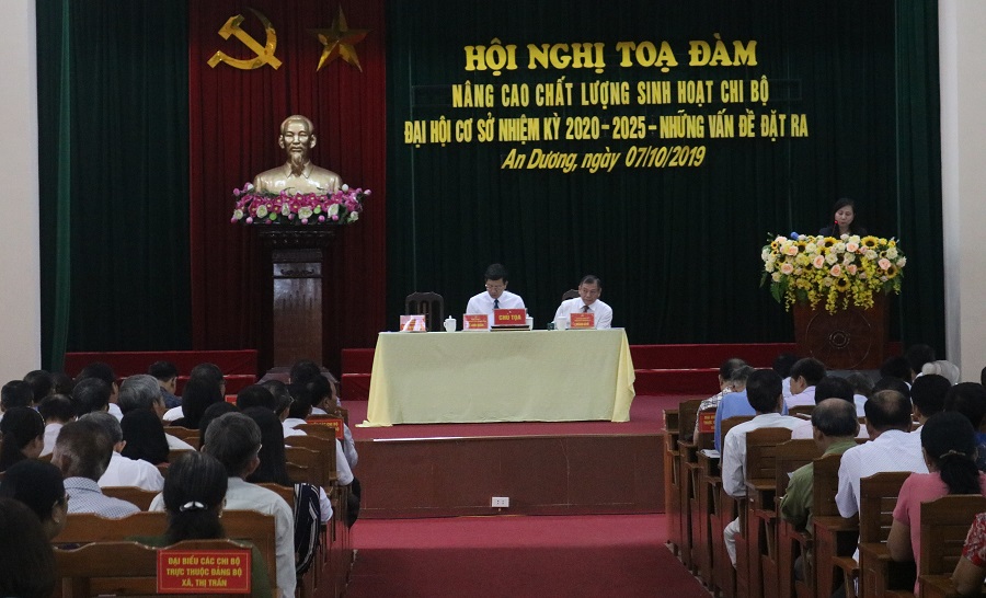 Thông qua tọa đàm nhằm nâng cao chất lượng sinh hoạt chi bộ tại cơ sở Thông qua tọa đàm nhằm nâng cao chất lượng sinh hoạt chi bộ tại cơ sở