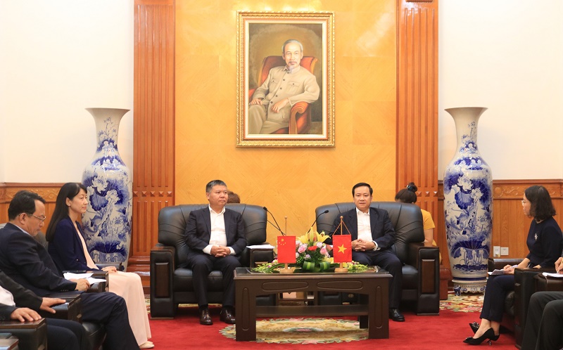 Phó Chủ tịch UBND thành phố Nguyễn Văn Thành tiếp đoàn công tác của thành phố Thâm Quyến (Quảng Đông, Trung Quốc)