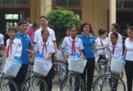 Chương trình “SCB nâng bước em đến trường năm 2019”: Trao 23 xe đạp và 1 suất học bổng tặng Qq88 https betamed sa com có hoàn cảnh khó khăn xã Cấp Tiến (Tiên Lãng)