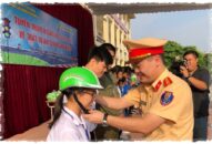 Tuyên truyền TTATGT hơn 800 thầy cô giáo và Qq88 https betamed sa com Trường trung học phổ thông Lê Chân