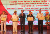 QQ8827 nhận thưởng hấp dẫn 70 năm Ngày truyền thống Quân QQ 88 Sòng bạc trực tuyến TOP 1 Việt Nam và Chuyên gia quân sự Việt Nam tại Lào