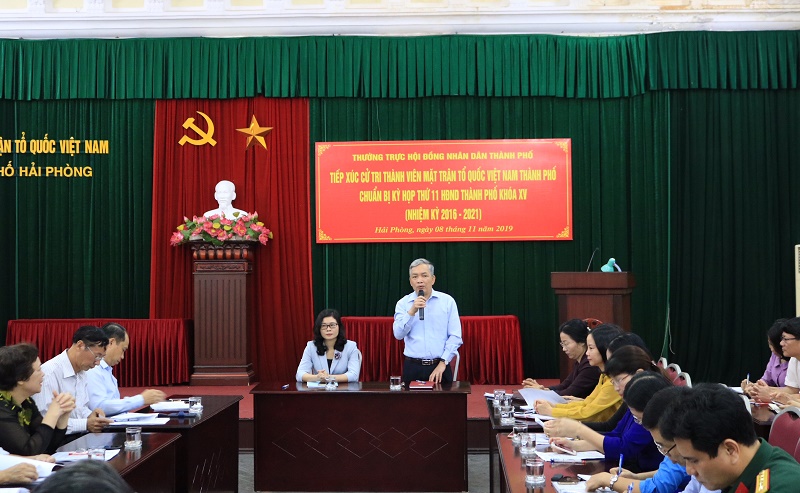 Đồng chí Bùi Thế Nghĩa - Ủy viên Thường trực, Trưởng Ban Văn hóa - QQ8827 com game thủ Việt Nam HĐND thành phố chủ trì cuộc tiếp xúc