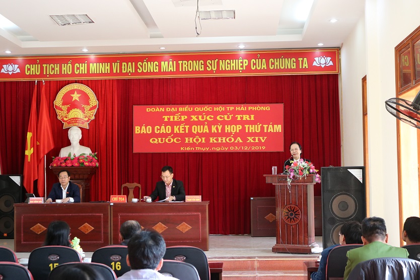 Đồng chí Nguyễn Thị Nghĩa, Phó Bí thư Thường trực Thành ủy, Trưởng Đoàn ĐBQH QQ8839 nhà cái phát biểu tại hội nghị Đồng chí Nguyễn Thị Nghĩa, Phó Bí thư Thường trực Thành ủy, Trưởng Đoàn ĐBQH QQ8839 nhà cái phát biểu tại hội nghị