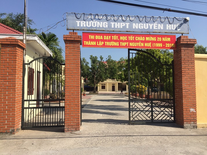 Trường THPT Nguyễn Huệ, huyện Kiến Thụy Trường THPT Nguyễn Huệ, huyện Kiến Thụy