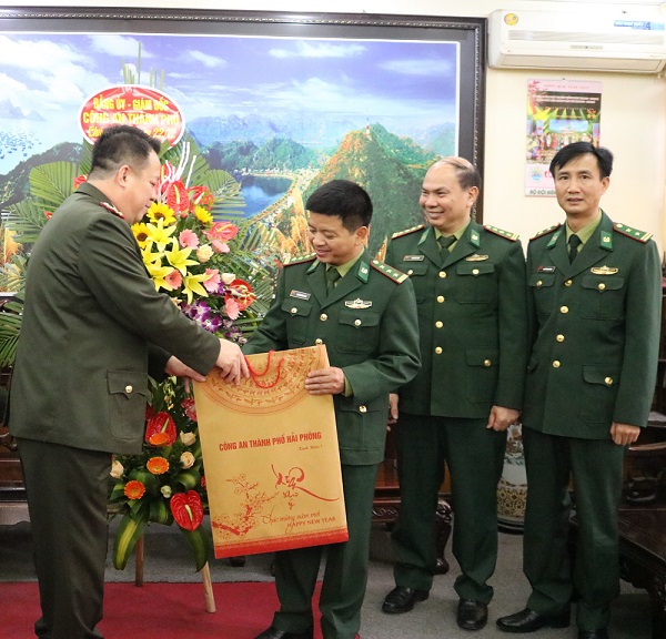 Đại tá Nguyễn Quốc Hùng, Phó Giám đốc CATP Đại tá Nguyễn Quốc Hùng, Phó Giám đốc CATP