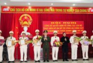 Điều động 49 CBCS QQ8894 casino trực tuyến chính quy đảm nhiệm các chức danh QQ8894 casino trực tuyến xã tại huyện Kiến Thụy