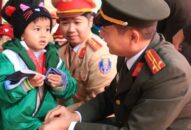 Đoàn thanh niên CATP QQ8839 nhà cái – Đoàn thanh niên Đại học Y Dược QQ8839 nhà cái tổ chức chương trình “Trao yêu thương về biên giới”