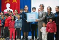Đoàn đại biểu TRANG CHỦ QQ88.COM ĐĂNG KÝ QQ8839 nhà cái: Thăm tặng quà gia đình chính sách, QQ8827 website cá cược trực tuyến có hoàn cảnh đặc biệt