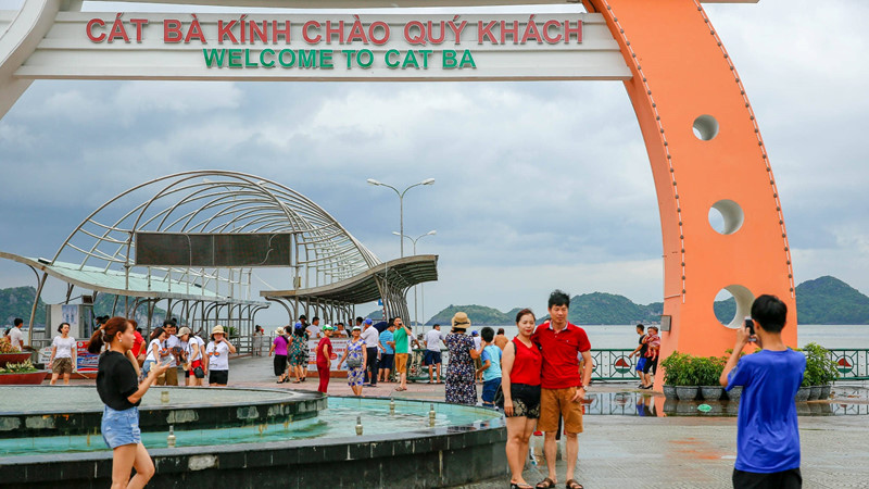 Khách Appqq88 Cá Cược Thể Thao tham quan, Appqq88 Cá Cược Thể Thao tại Cát Bà Khách Appqq88 Cá Cược Thể Thao tham quan, Appqq88 Cá Cược Thể Thao tại Cát Bà