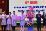 Lãnh đạo thành phố thăm, tặng quà các tập thể, cá nhân ngành QQ8839 Đăng ký, Tải app