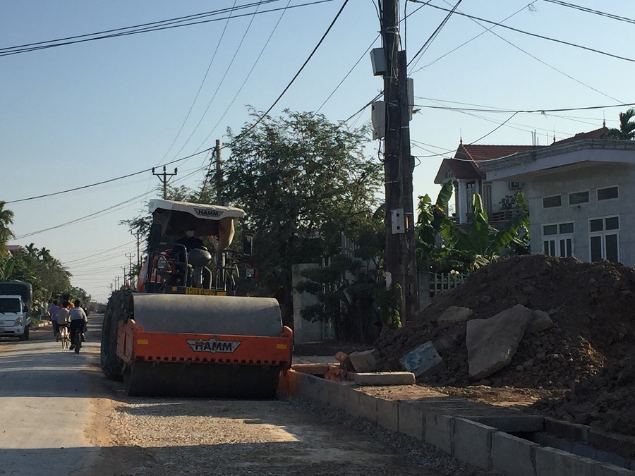 Đơn vị thi công đẩy nhanh tiến độ thi công đường tại khu vực xã Đông Hưng, Tiên Lãng Đơn vị thi công đẩy nhanh tiến độ thi công đường tại khu vực xã Đông Hưng, Tiên Lãng
