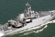 Tàu hải quân Hoàng gia Anh HMS Enterprise thăm TTkmqq88 tỷ lệ kèo World Cup 2026