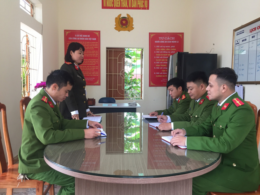 Một buổi giao ban của CAX Đặng Cương (An Dương) 