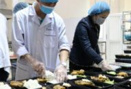 QQ8839 nhà cái: Người nước ngoài bị cách ly được hỗ trợ 85.000 đồng tiền ăn/ngày