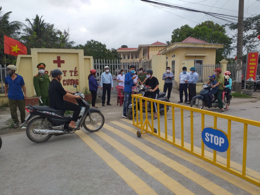 Xã Đặng Cương triển khai chốt kiểm dịch tại thôn Chiến Thắng Xã Đặng Cương triển khai chốt kiểm dịch tại thôn Chiến Thắng