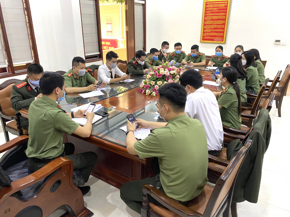Đoàn viên thanh niên Chi đoàn Phòng An ninh Appqq88 Casino, Nổ Hũ nhắn tin ủng hộ phòng, chống dịch bệnh Covid-19
