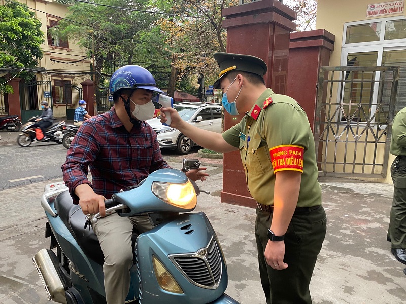 Các CBCS nghiêm chỉnh chấp hành quy định về phòng, chống dịch Covid-19