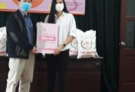 QQ8839 nhà cái: Thêm nhiều tổ chức, cá nhân tài trợ gạo cho người khó khăn vì Covid-19